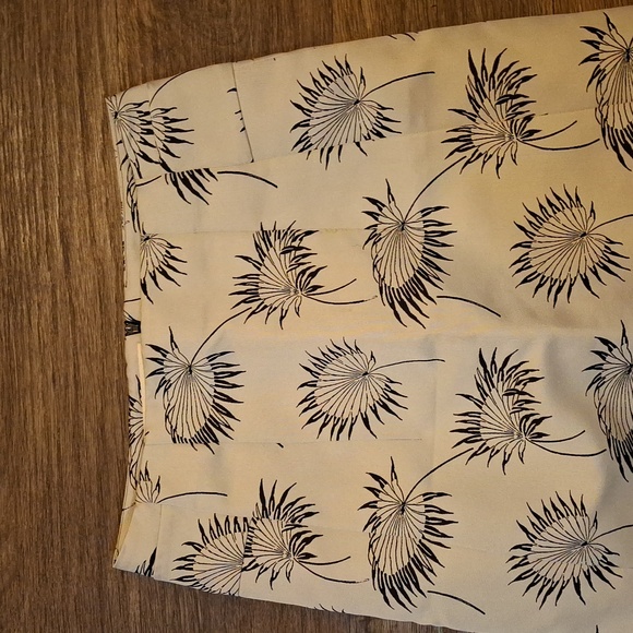 Marni Leaf Embroidered Skirt. Made in Italy - Picture 3 of 11